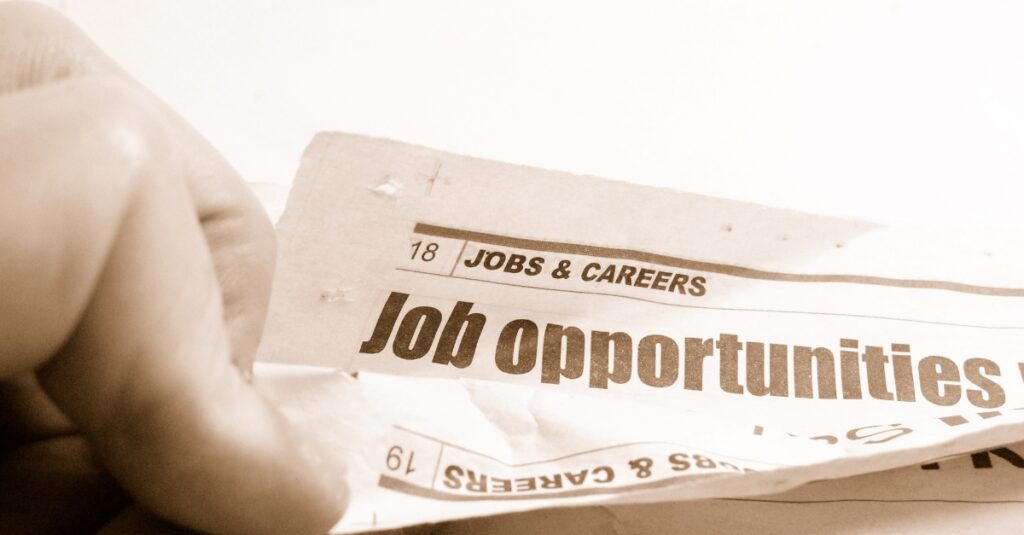 Job Title: Marketing and Sales Expert